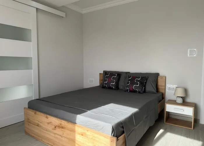 Luxury & Modern Two Bedroom * Marsaskala